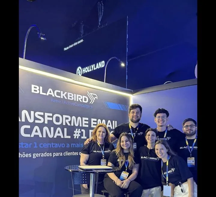 Time da Blackbird em evento